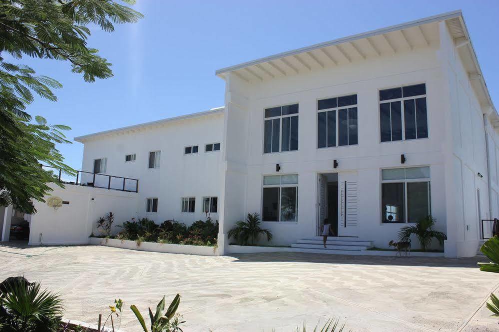 Blue Point Villa St. George's Exterior foto